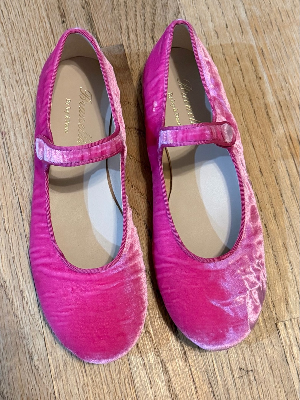 Brunellis Hot Pink Velvet Mary Jane Girls EU 37 NWOT